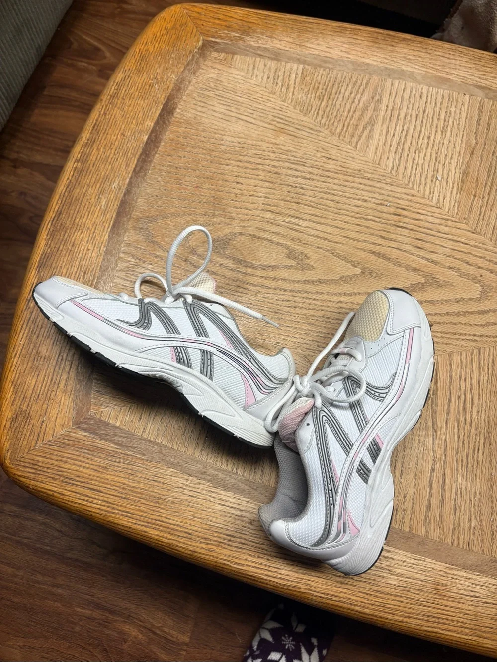 Women's Light Gray Athletic Sneakers with Pink Accents